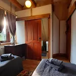 Domalek Pod Zlotym Kogutem *