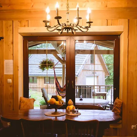 Domalek Pod Zlotym Kogutem *