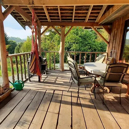 Domalek Pod Zlotym Kogutem Lodge *