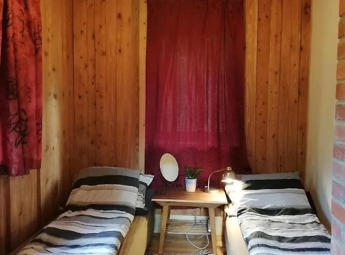 Domalek Pod Zlotym Kogutem Lodge