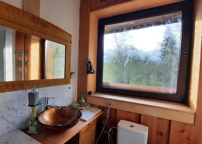 Domalek Pod Zlotym Kogutem Lodge